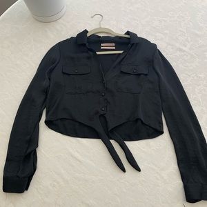 UO ‘Logan’ black satin tie front top